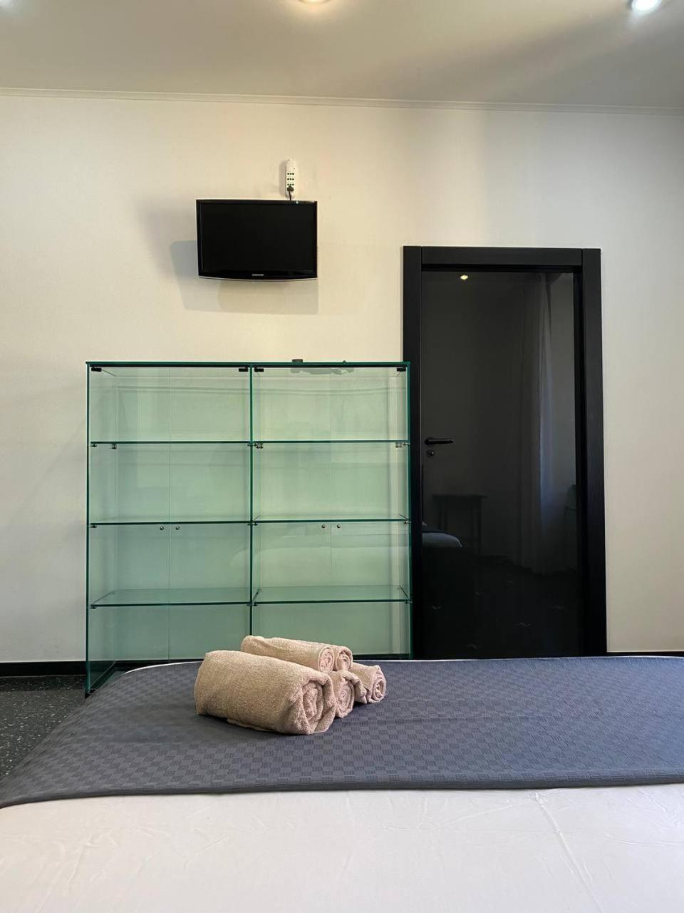 Martel Rooms - Genova Centro Brignole Luaran gambar